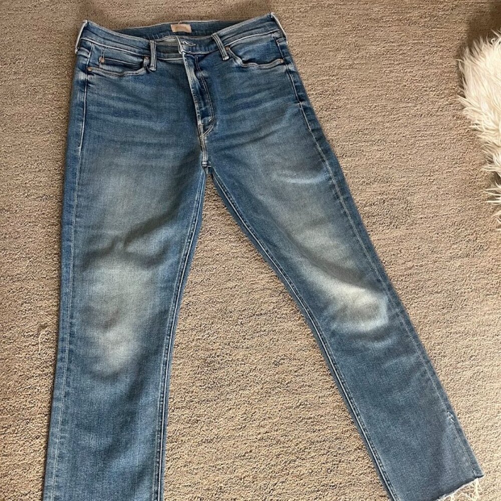 MOTHER Mid-Rise Dazzler Ankle Fray - Size 31